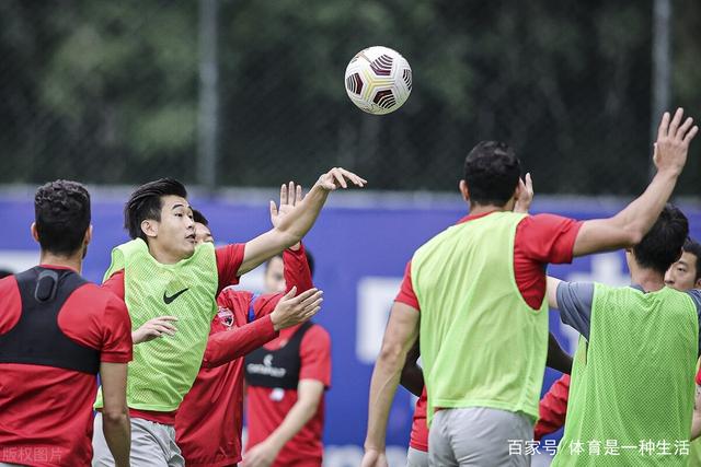 拜仁慕尼黑3-0完胜斯图加特，时隔三年重登德国杯巅峰！